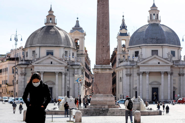 Italia supera 20 mil muertes por Covid-19