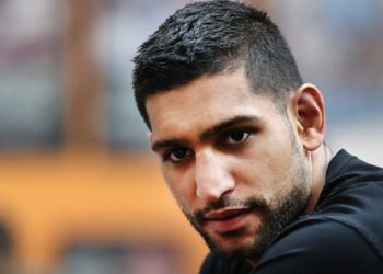 Amir Khan tiene su teoría: “El coronavirus es un invento del hombre”