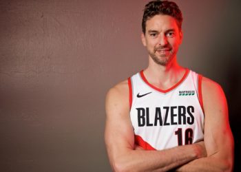 Pau Gasol ve atractiva la opción de regresar a jugar un año en el Barça