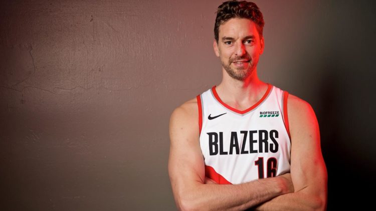 Pau Gasol ve atractiva la opción de regresar a jugar un año en el Barça