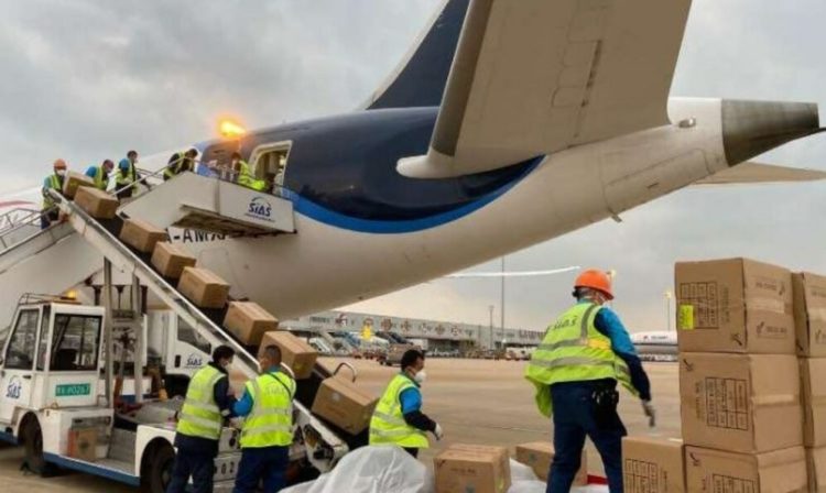 Llega a México séptimo cargamento con insumos médicos contra COVID-19