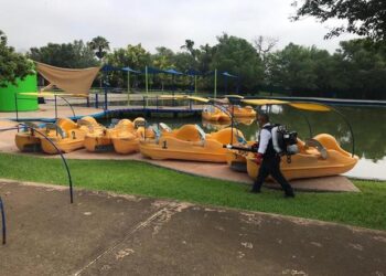 Sanitizan áreas del Tamatán