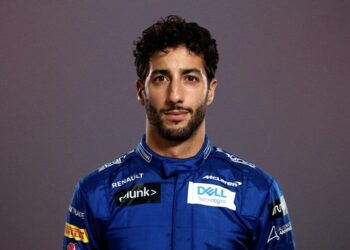 Daniel Ricciardo reducirá su sueldo de Renault a la mitad en McLaren