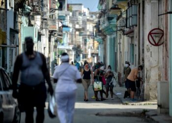Anuncia Cuba pruebas masivas y al azar para cortar contagios