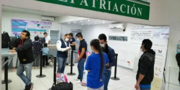 Acuerdan aislar a repatriados con fiebre en N. Laredo