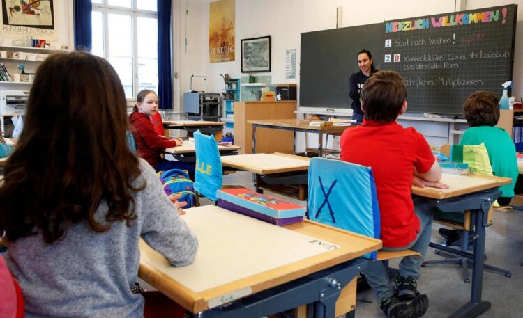 Varios países de Europa reabren escuelas