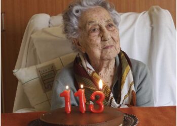 Abuelita española vence al Covid-19 a sus 113 años