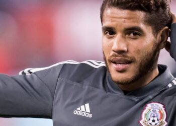 “Mi sueño es trabajar en la moda”, dice Jonathan dos Santos