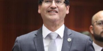 Dialoga Erasmo con la Asociación Mexicana de AFORES