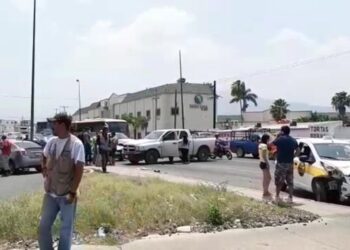 Cuatro lesionados en aparatosa carambola