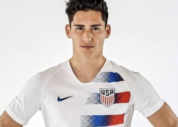 El Norwich de la Premier League firma al mexicano Sebastián Soto