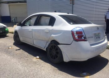 Choque deja cuantiosos daños y una persona lesionada