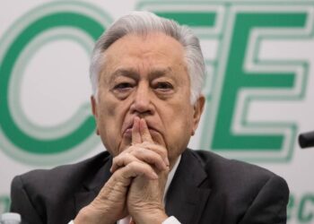 Demandan comparezca Bartlett en Congreso, frenar cortes de CFE y bajar tarifas
