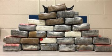 Incautan cocaína escondida en máquinas eléctricas