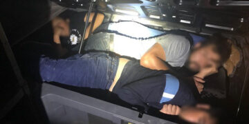 Detectan “encabinados” a indocumentados mexicanos