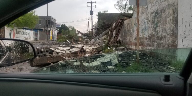 Tromba golpea con severidad a Nuevo Laredo