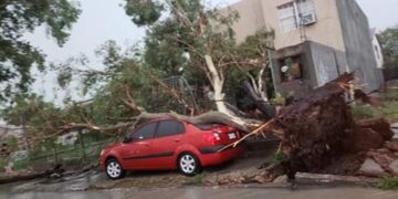 Tromba golpea con severidad a Nuevo Laredo