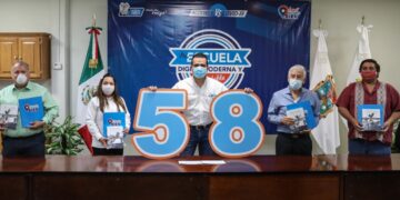 Entrega Rivas apoyos  a 4 espacios educativos