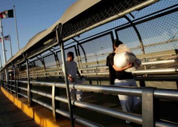 EU activa alerta sanitaria; pide a sus ciudadanos en México regresar