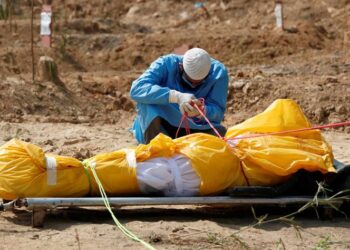 Muere farmacéutico por tomar remedio contra el Covid-19