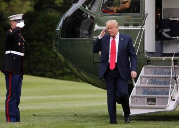 Evalúa Trump realizar primer ensayo nuclear en casi 30 años