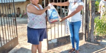 Antorchistas de Padilla reciben despensas