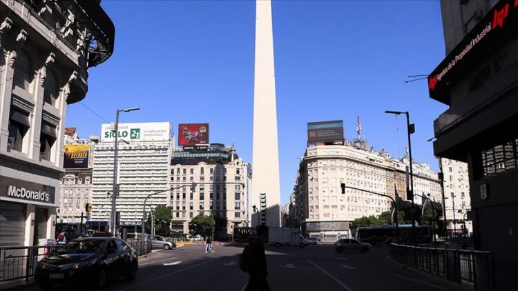 Argentina extiende cuarentena de Covid-19 al 7 de junio