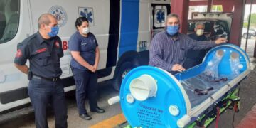 Donan a Protección Civil cápsula para pacientes con Covid-19
