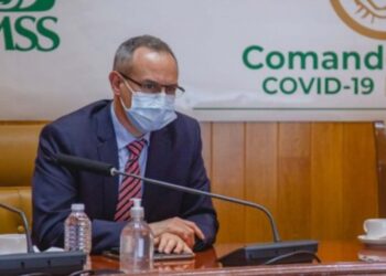 Cubrebocas, medida auxiliar en tránsito a nueva normalidad: López-Gatell