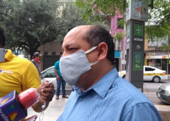 Pastor llama a quedarse en casa hasta que aminore la pandemia