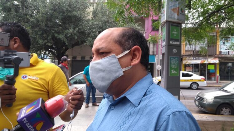 Pastor llama a quedarse en casa hasta que aminore la pandemia