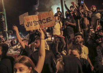 Continúan protestas por muerte de George Floyd en Minneapolis