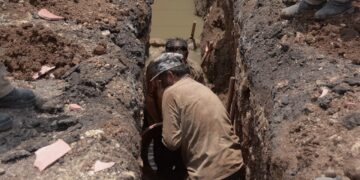 Rehabilita COMAPA Victoria drenaje en Col. San Francisco