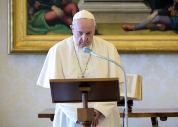 El Papa insta a dar ‘paso decisivo’ para mejorar el mundo