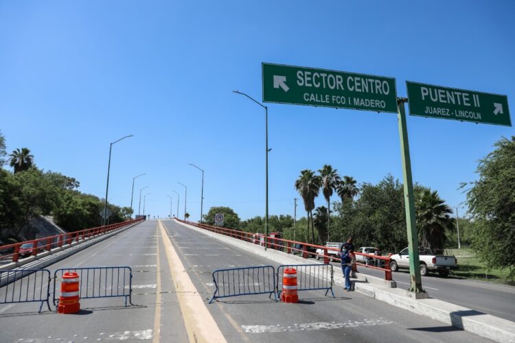 Atiende Ayuntamiento socavón debajo de puente Madero