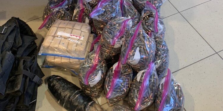 Asegura Policía Estatal casi 80 armas, parque, droga y vehículos 