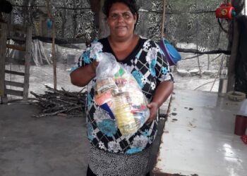 Antorchistas de San Carlos reciben despensas