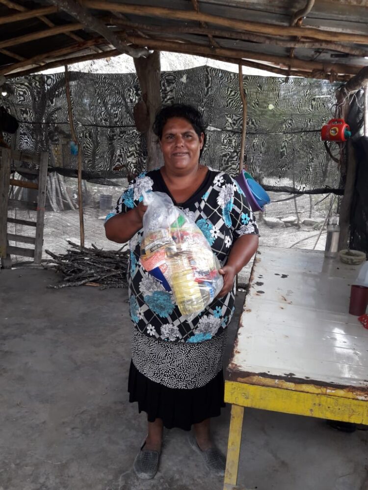 Antorchistas de San Carlos reciben despensas