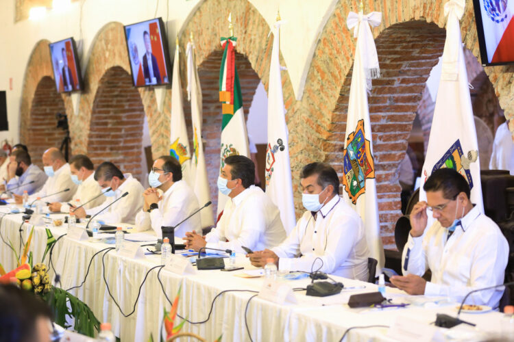 Gobernadores revelan no reciben aún fondos federales por Covid-19