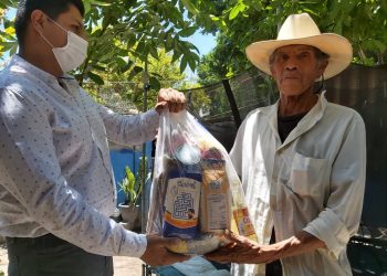 Antorchistas de Jaumave reciben despensas a domicilio