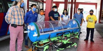 Donan a PCyB cápsula para trasladar enfermos Covid-19