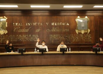 Mayoría del Cabildo da confianza a Mario López en compra de 5 mil luminarias