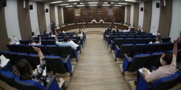 Aprueba Cabildo  desincorporación y remate de 55 vehículos inoperantes 