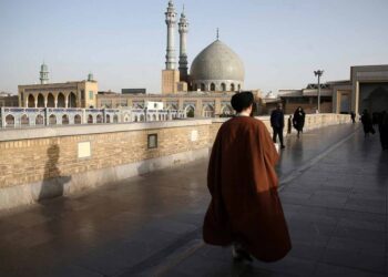 Supera Irán 150 mil casos de contagio de coronavirus