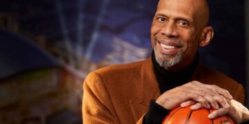 El racismo está en todas partes, advierte Kareem Abdul-Jabbar