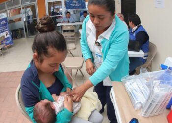 Replica estado 5 programas de  Red de Salud que preside Rivas