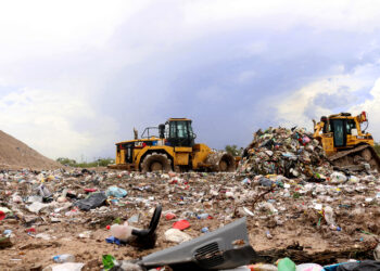 Apoyan a Municipios en mantenimiento de rellenos sanitarios