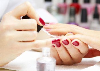 Riesgos de usar esmalte permanente