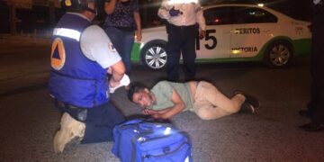 Auto embiste a ciclista y lo lesiona