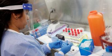 Colecta mundial logra meta para financiar vacuna contra Covid-19